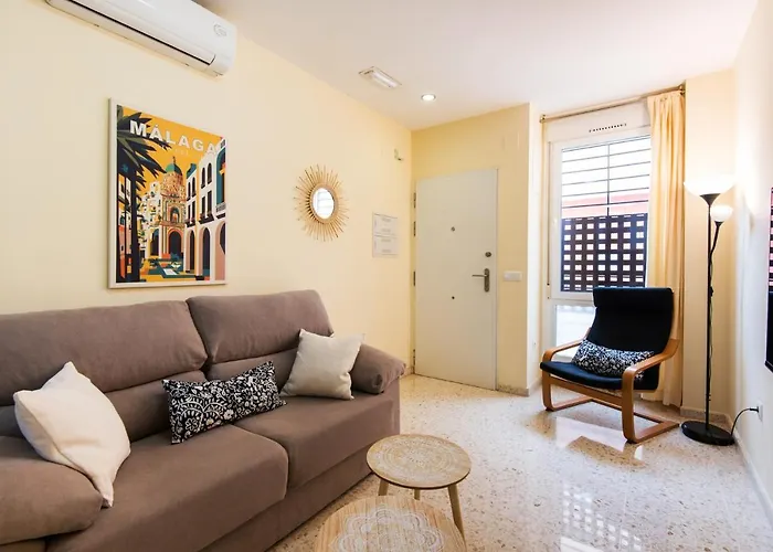 Victoria Square- Center Apartment